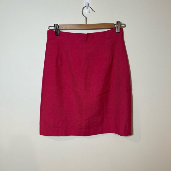 Elegant Pink Skirt - Picture 2 of 8